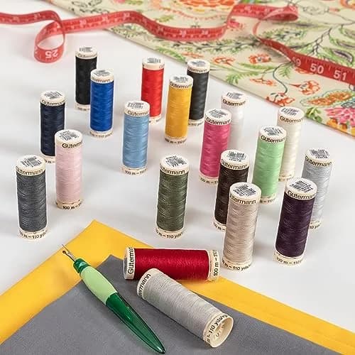 Gütermann Thread Poly Set 20SP Basics | Assorted Polyester Threads for Sewing (7.8 in x 4.5 in x 0.9 in) thumbnail 3