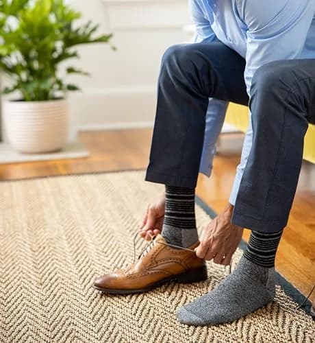 Dr. Scholl's Men's Advanced Relief Blisterguard Crew Socks 6.5-12 US | All-Day Comfort & Blister Prevention thumbnail 3