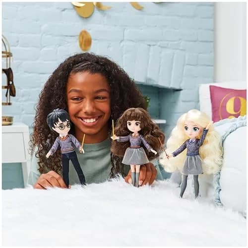 Wizarding World Harry Potter 8-inch Fashion Doll with Gryffindor Uniform & Wand | Ages 5+ thumbnail 5