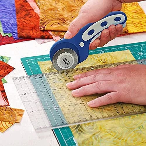 Headley Tools 45mm Rotary Cutter with 5pcs Extra Blades | Ergonomic Fabric & Craft Cutter thumbnail 6