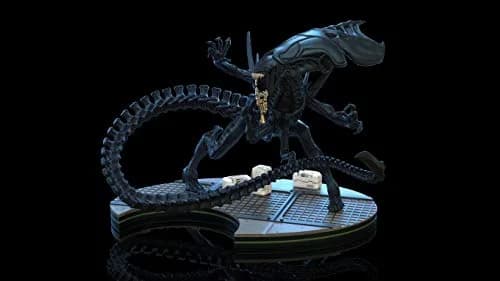 QMx Aliens Alien Queen Q-Fig Max Elite Diorama with Ripley Figure | 17.8 cm (7 in) Tall thumbnail 2