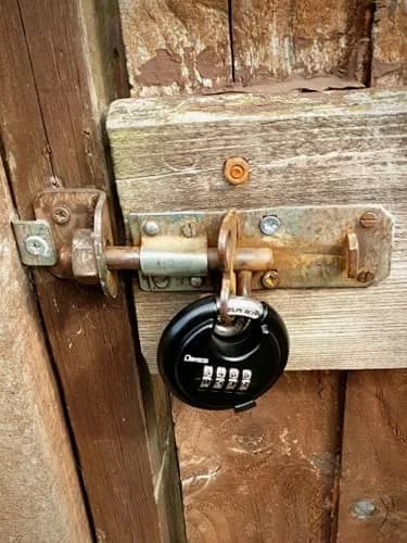 DAYGOS Black 2-Pack Combination Disc Padlocks | Heavy Duty 3/8-in Shackle, 2.75-in Body, Weatherproof Outdoor Lock thumbnail 9
