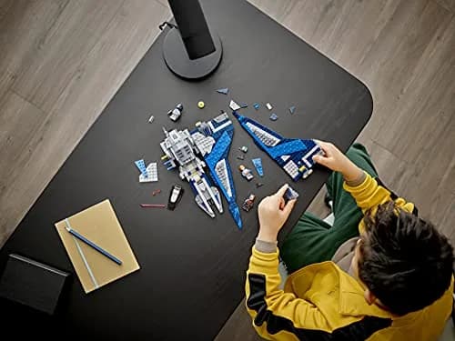 LEGO Star Wars 75316 Mandalorian Starfighter from 9 Years | Fold-out wings, BB-8 Droid, 3 minifigures thumbnail 8