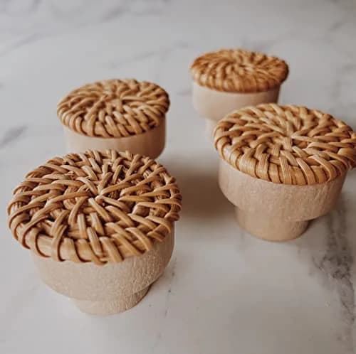 BOHOIFY 6pc Caramel Rattan Knobs | Handmade Boho Wicker Woven Decorative Pulls for Dresser, Drawers, Cabinet thumbnail 4