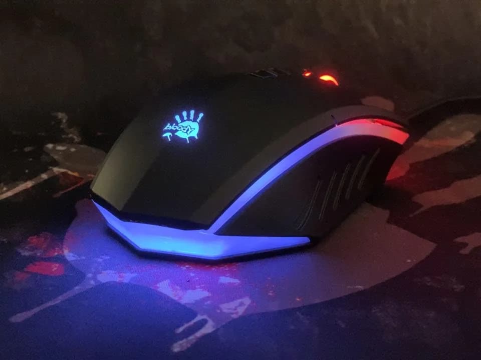 Bloody A70x Optical Gaming Mouse with Light Strike Switch & Scroll, 8000 CPI, 8 Programmable Buttons | Matte Black thumbnail 4