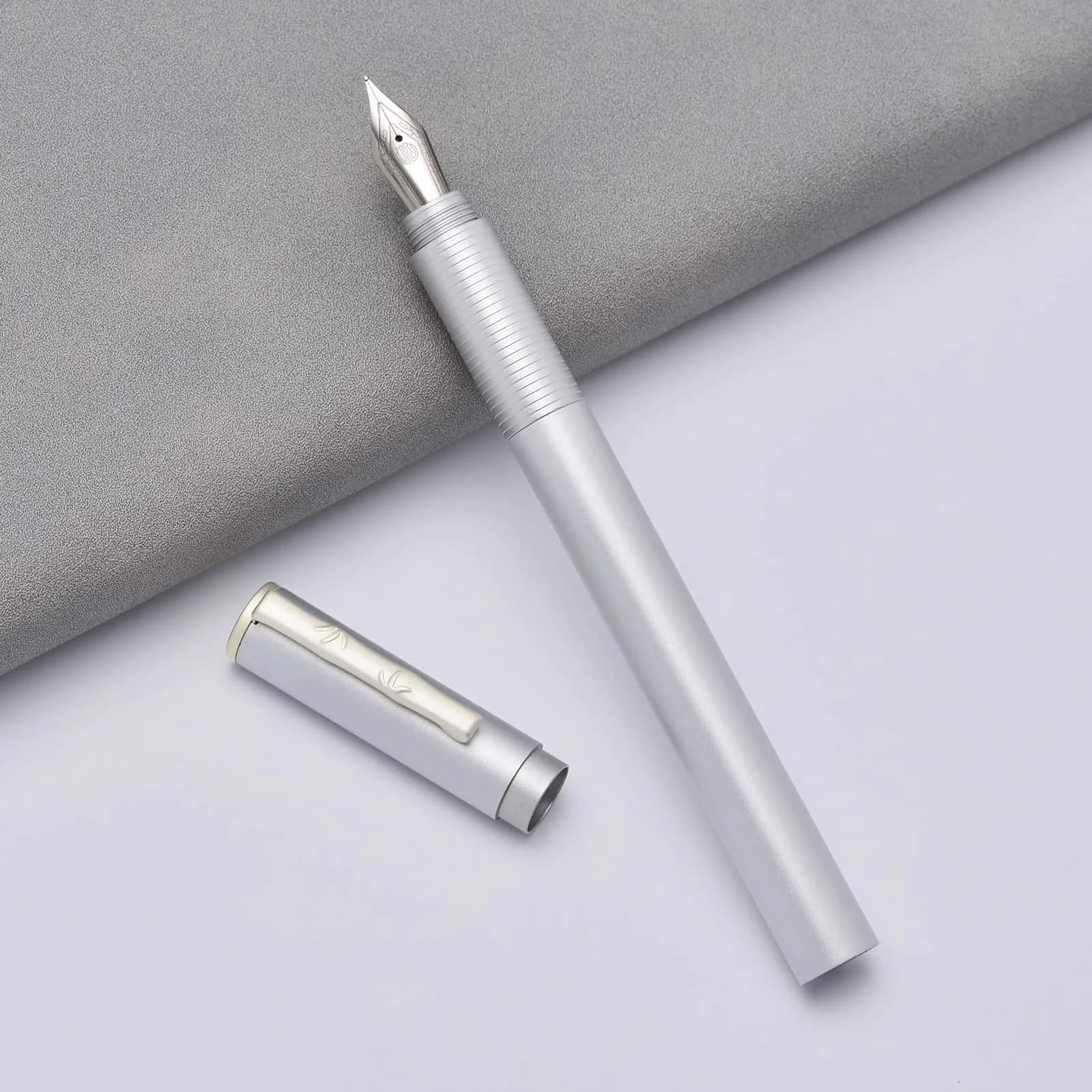 erofa H3 Fountain Pen Fine Nib with Bamboo Clip, Silver Aluminum Alloy Writing Pen 135mm (0.5in)