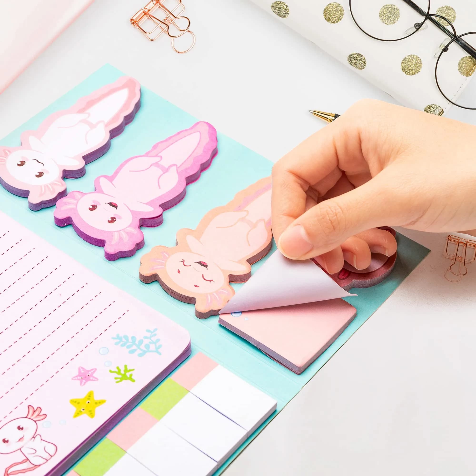 Xqumoi Axolotl Sticky Notes Set, 550 Sheets, Animal Mexican Walking Fish Shaped Self-Stick Notes Pads | Cute Teacher Gift thumbnail 2
