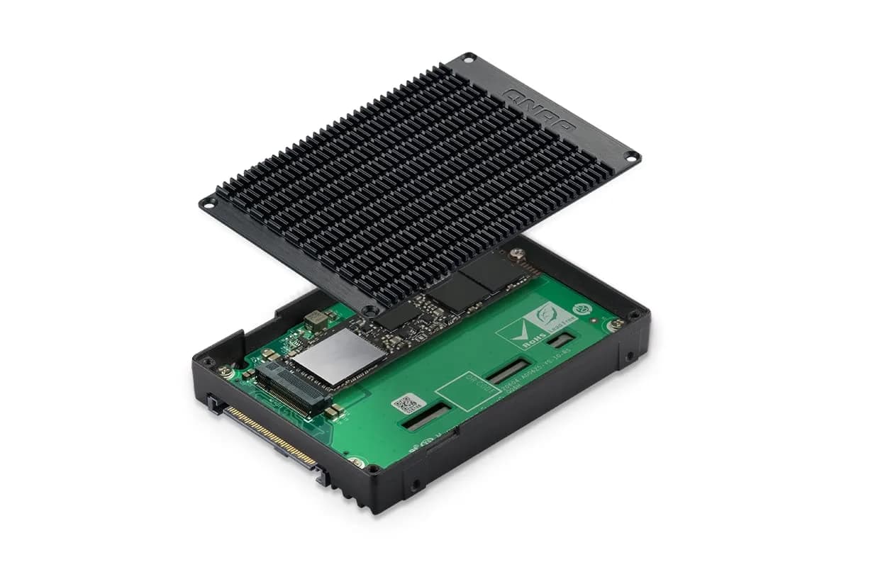 QNAP Network Interface Controller Adapter for PCIe 4.0 NVMe SSD | U.2 PCIe NVMe Support (70-120c) - main product image