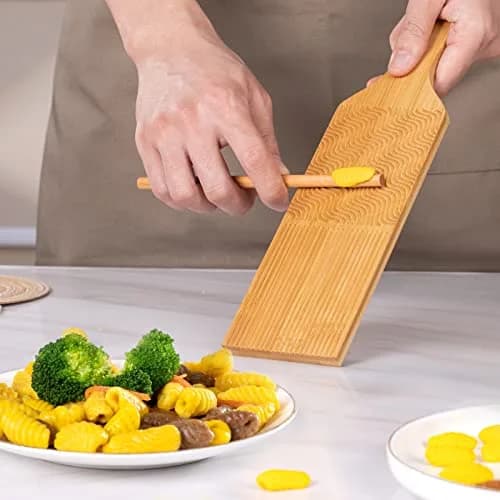 Maveite Gnocchi Board & Pasta Maker with Garganelli Stick | Natural Bamboo Kitchen Tool for Italian Dinners thumbnail 4