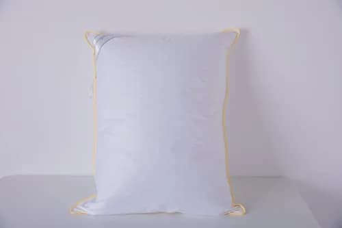 Eastwarmth Goose Down Feather Pillow Queen Size 1.56 kg (3.45 lb) | Supportive & Soft Bed Pillow for All Sleepers thumbnail 3