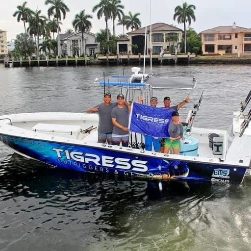 Tigress XD 3K Carbon Fiber Telescoping Center Outrigger | Sport Fishing Boat Accessory thumbnail 6