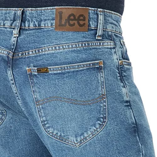 Lee Men's Legendary Relaxed Fit Jean, True Blue, 32W x 32L | Straight Leg thumbnail 3