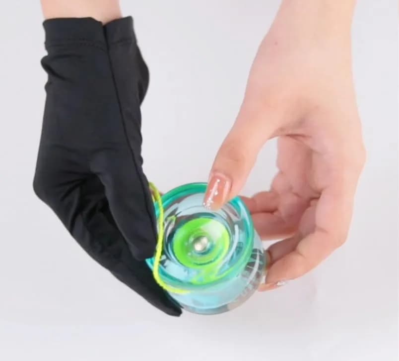 MAGICYOYO Yoyo Gloves Pack of 2 for Kids Beginners & Advanced Players | Unisex Stretch Cotton Nylon thumbnail 4