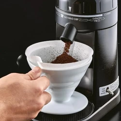 Hario V60 Ceramic Coffee Dripper Red 600ml (1-4 Cups) | Expert Pour-Over Coffee Brewer thumbnail 4