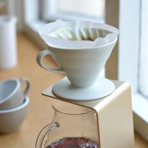 Hario V60 Ceramic Coffee Dripper Red 600ml (1-4 Cups) | Expert Pour-Over Coffee Brewer thumbnail 6