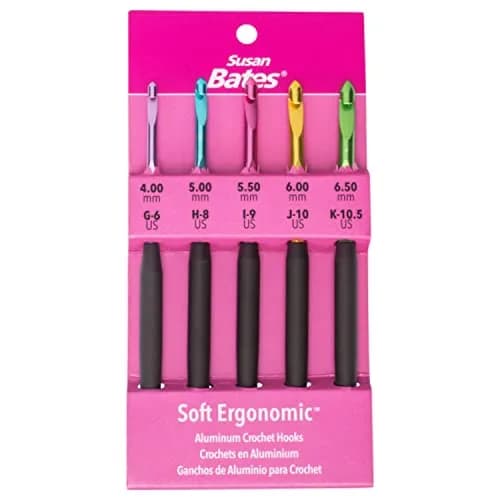 Susan Bates Silvalume Crochet Hook Set Sizes G6/4mm to K10.5/6.5mm | Ergonomic Aluminum Handles for Comfortable Crochet thumbnail 1
