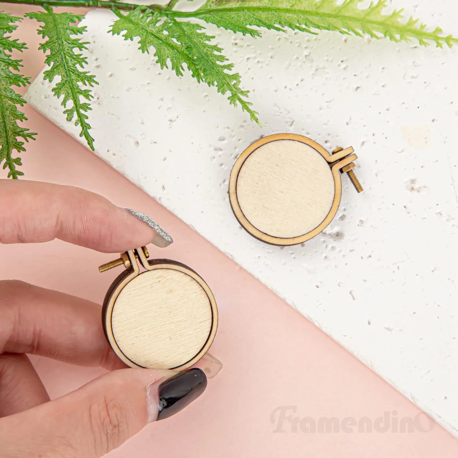 Framendino 80 Pack 1.18"x0.98" Mini Embroidery Hoops Wood Round Cross Stitch for Crafts Jewelry thumbnail 4