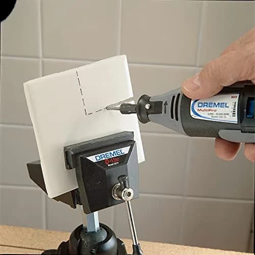Dremel 562 Tile Cutting Bit, 3.2mm (1/8 Inch) Shank, Pack of 2 | Cuts Ceramic Wall Tile & Plaster thumbnail 2