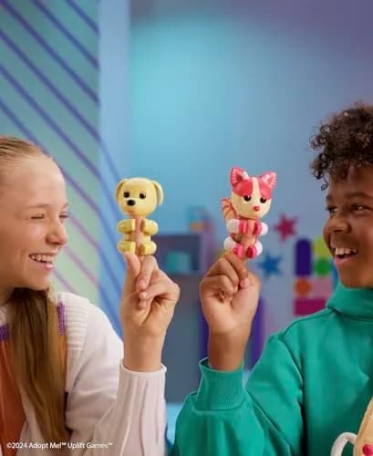 Fingerlings Adopt Me! x Interactive Dog Toy 3.14 x 3.14 x 4.92 inches | 40+ Sounds & Reactions thumbnail 4