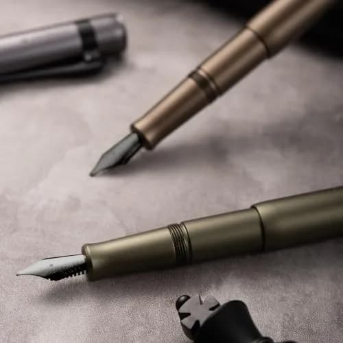 HONG DIAN M2 Black Forest Mini Fountain Pen, Fine Soft Nib & Sleek Shape Aluminium Short Pocket Travel Pen (Caramel Brown) | 105mm (4.13") thumbnail 4