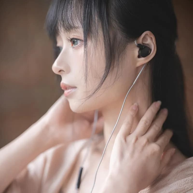 Moondrop CHU II DSP In-Ear Monitors with Microphone | 10mm Dynamic Driver, USB-C, 119dB Sensitivity thumbnail 8