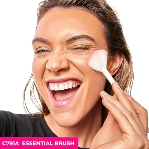 wet n wild Fan Brush - Pack of 2 for Highlighter & Blush Application thumbnail 2