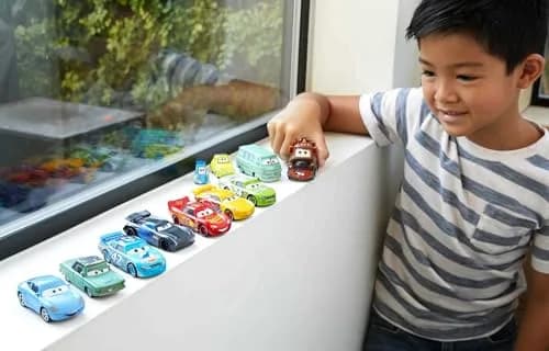 Mattel Disney Pixar Cars Transforming Mack Playset & 10 Die-Cast Mini Racers Bundle | Age-Appropriate Educational Toy Vehicle Set thumbnail 5