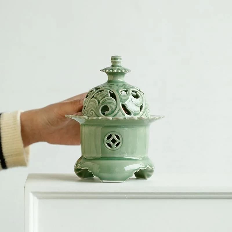 Hermit Life Three-Legged Incense Burner (Celadon), Porcelain Incense Holder with Lotus-Shaped Lid, Green | Song Dynasty Style thumbnail 3