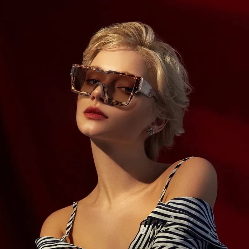 KENBO Oversized Square Tortoise Frame Sunglasses with Gradient Brown Polarized Lenses for Women & Men thumbnail 3