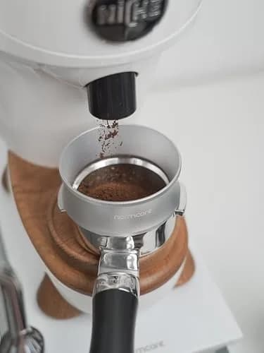 Normcore 58mm Magnetic Dosing Funnel V2 Silver | Espresso Coffee Dosing Ring with 14 Neodymium Magnets thumbnail 2
