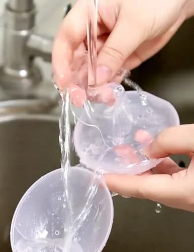 Momcozy Nipple Shields for Breastfeeding Newborn, Flower Shaped 24mm (1 Pair) | BPA-Free Silicone for Easier Latching thumbnail 7