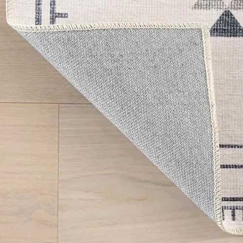 nuLOOM Shenai Cream Medallion 5' x 8' Washable Area Rug for Living Room, Bedroom, Kitchen thumbnail 5