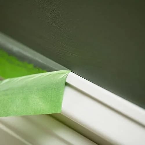 FrogTape Multi-Surface Painters Tape with PAINTBLOCK, 1.5 Inch Wide | Sharp Edges, UV-Resistant, Made in USA thumbnail 8