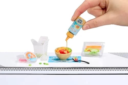 MGA's Miniverse Make It Mini Café Series 6 or Series 7 | DIY Mini Food Mystery Capsule Ages 8+ thumbnail 4