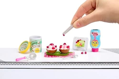 MGA's Miniverse Make It Mini Café Series 6 or Series 7 | DIY Mini Food Mystery Capsule Ages 8+ thumbnail 3
