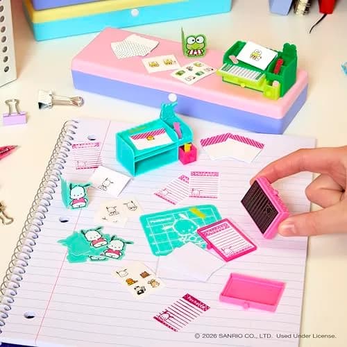 MGA's Miniverse Make It Mini Hello Kitty and Friends Series 3 Mini Collectibles 9.6cm (3.81 inches) | Sanrio Retro Stationery Replicas thumbnail 9