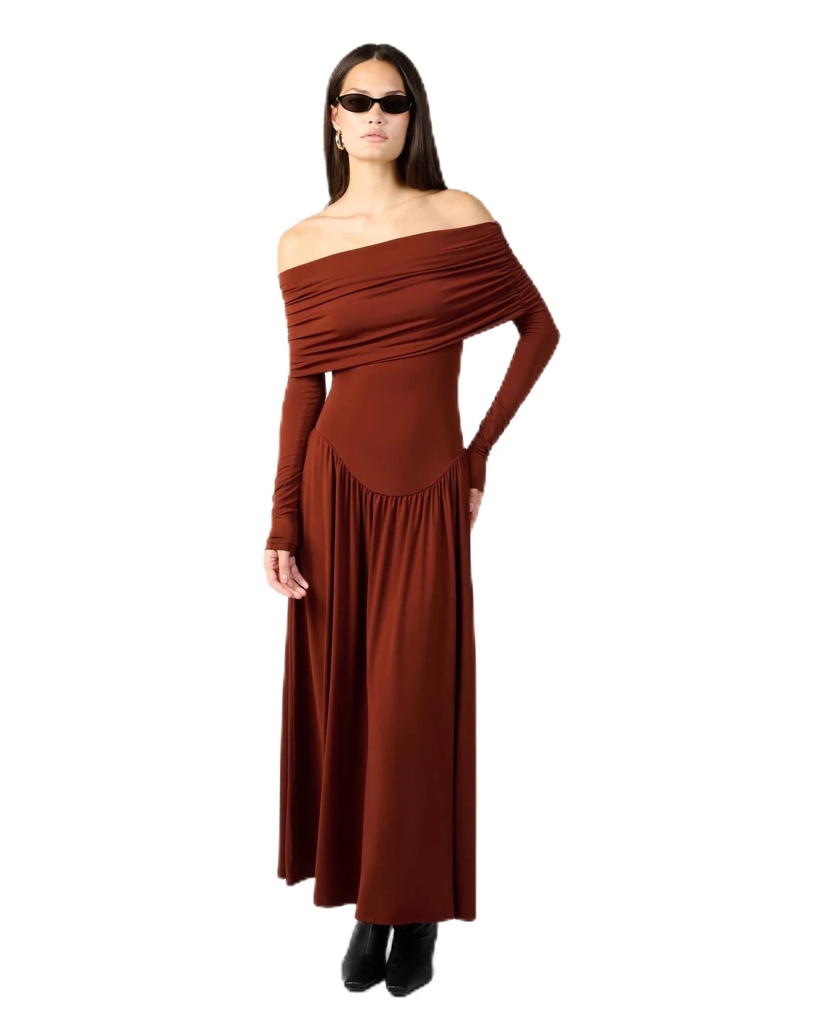 WEWOREWHAT Off Shoulder Ruched Midi Dress in Burgundy | Elegant Fall Style for Women
