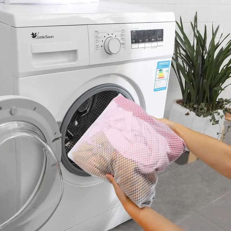 Vivifying Large Honeycomb Mesh Laundry Bags 3 Pack 52cm x 42cm | Protects Delicates in Wash & Dry Cycles thumbnail 8