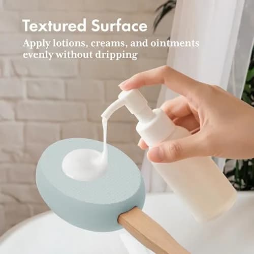 AmazerBath Lotion Applicator with 4 Replacement Pads & 17" Curved Handle | for Back, Feet, Sunscreen, Moisturizer thumbnail 4
