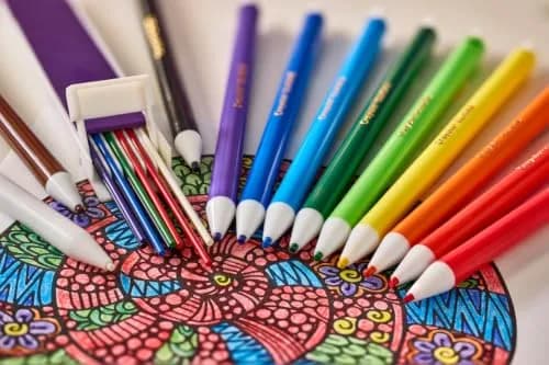 Crayola Clicks Mechanical Colored Pencils 2.0mm | 12 Assorted Colors & 24 Refills thumbnail 4