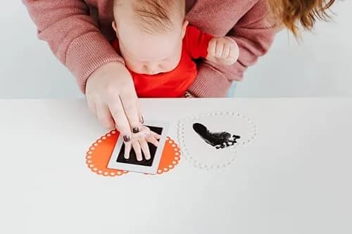 Pearhead Valentine's Day Baby Clean Touch Ink Pad Set with Heart Cards | 2.5" x 3.5" Ink Window thumbnail 6