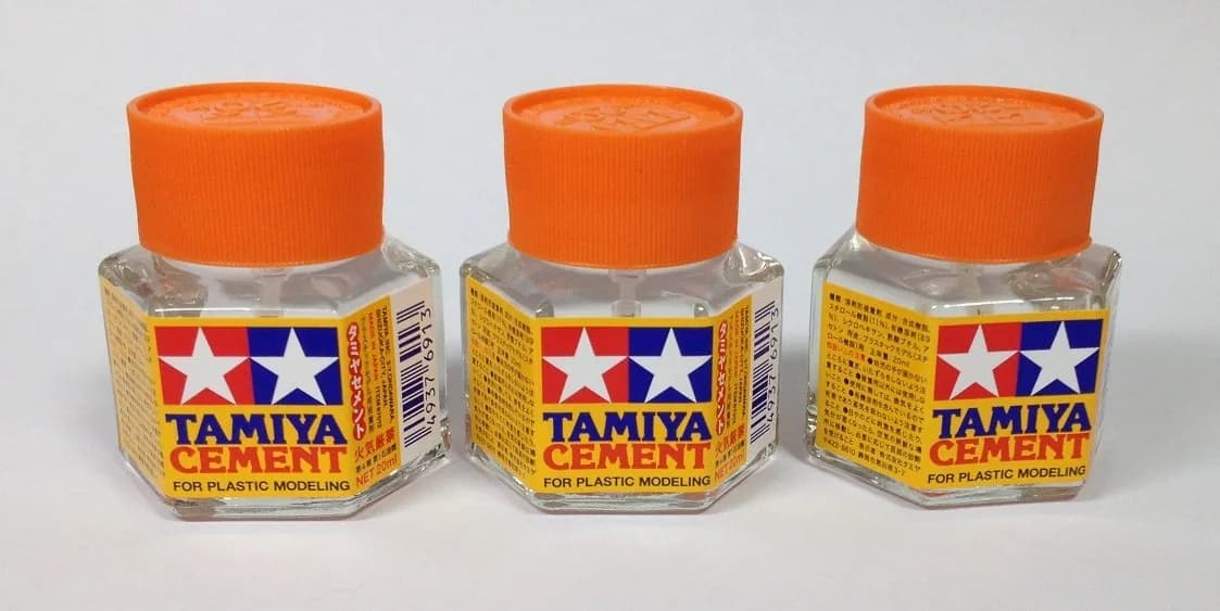 Tamiya Plastic Cement 20ml (0.676 Fl Oz) 3-Pack | Bonds Polystyrene & Acrylic Models - main product image